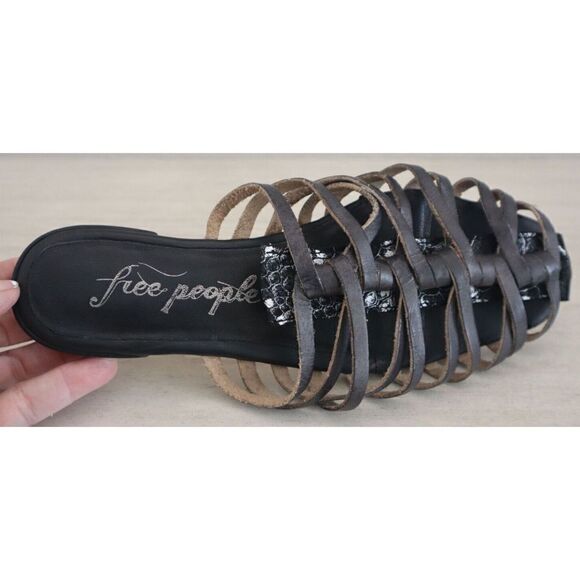 Free People Women Sz US 6/EU 36 Black Snake Print Odette Strappy Flat Sandals $8 - Picture 5 of 13